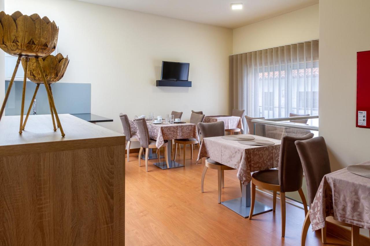 Boutique Mouras Bed and Breakfast Mondim de Basto Exteriör bild