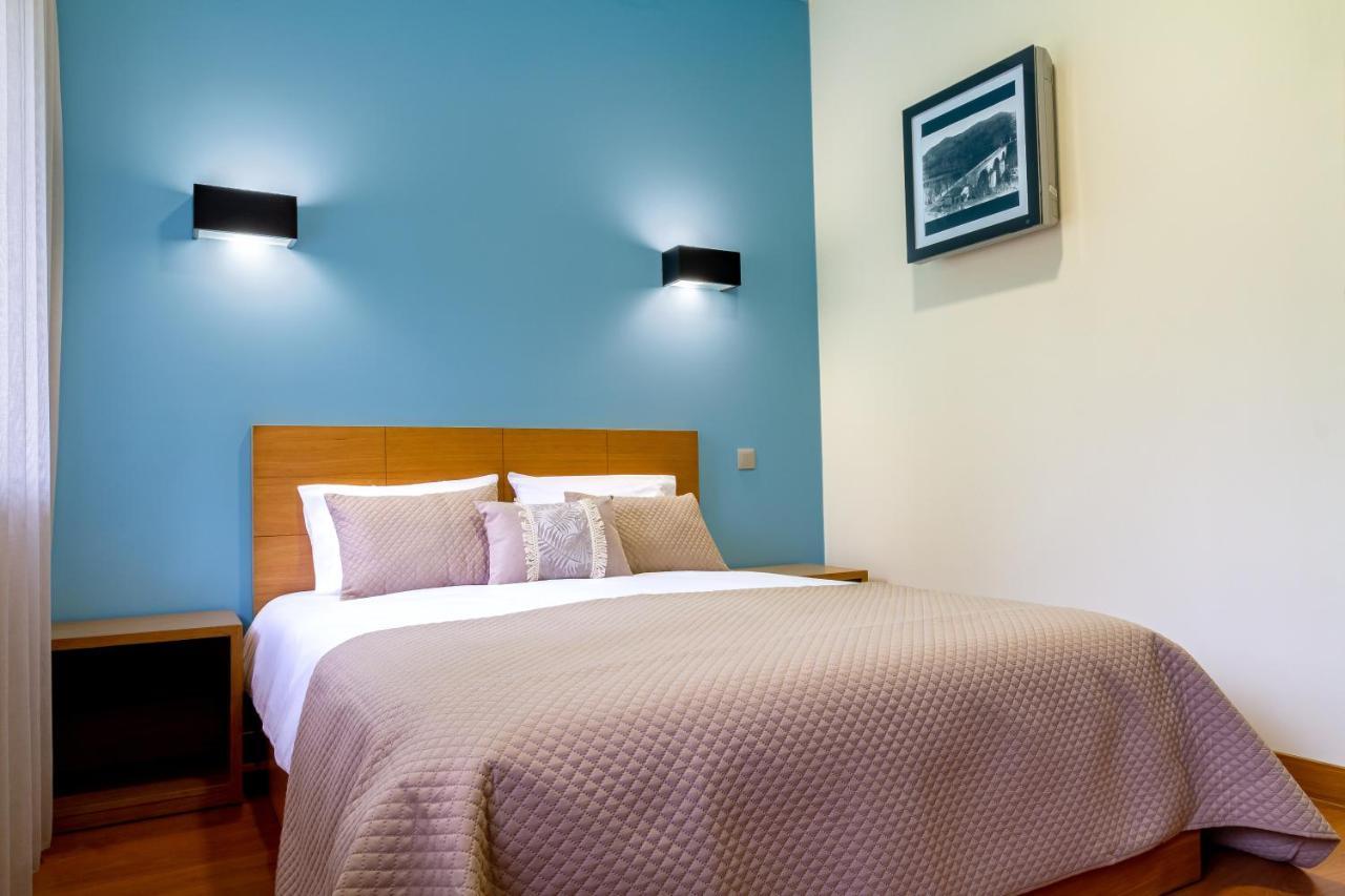 Boutique Mouras Bed and Breakfast Mondim de Basto Exteriör bild