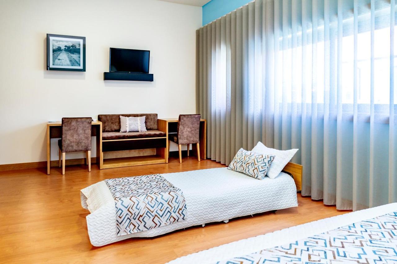 Boutique Mouras Bed and Breakfast Mondim de Basto Exteriör bild