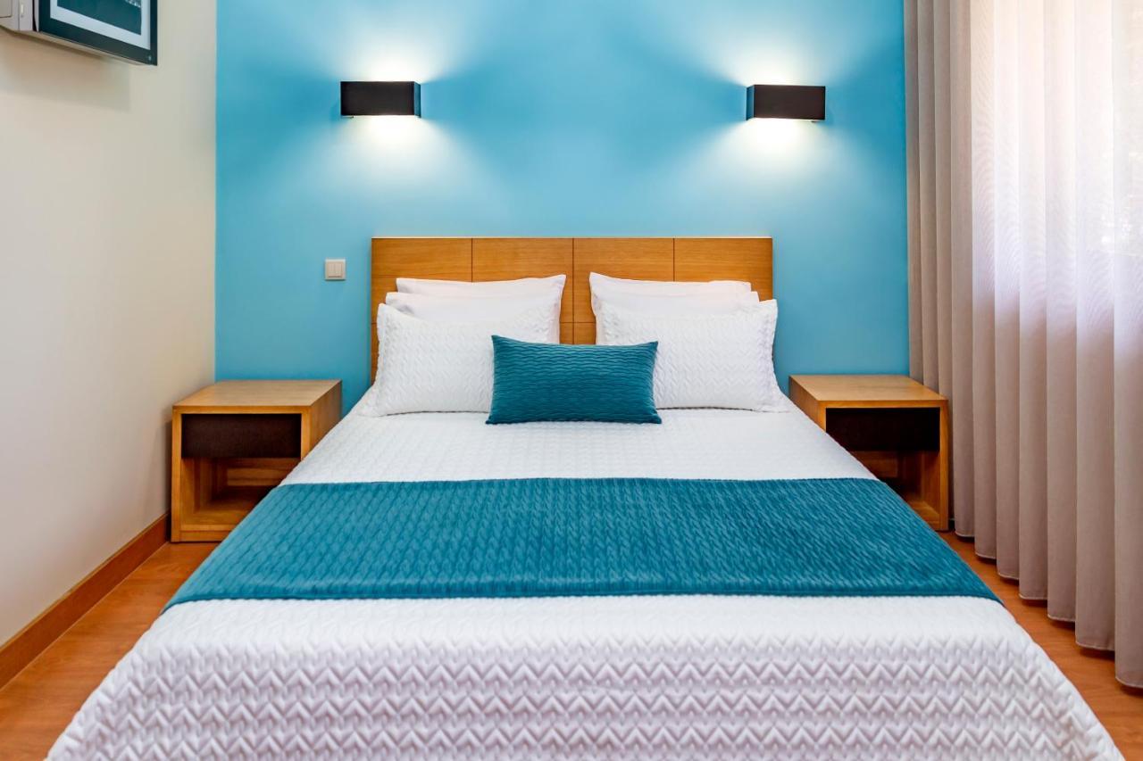 Boutique Mouras Bed and Breakfast Mondim de Basto Exteriör bild