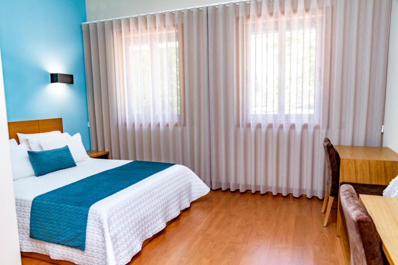 Boutique Mouras Bed and Breakfast Mondim de Basto Exteriör bild