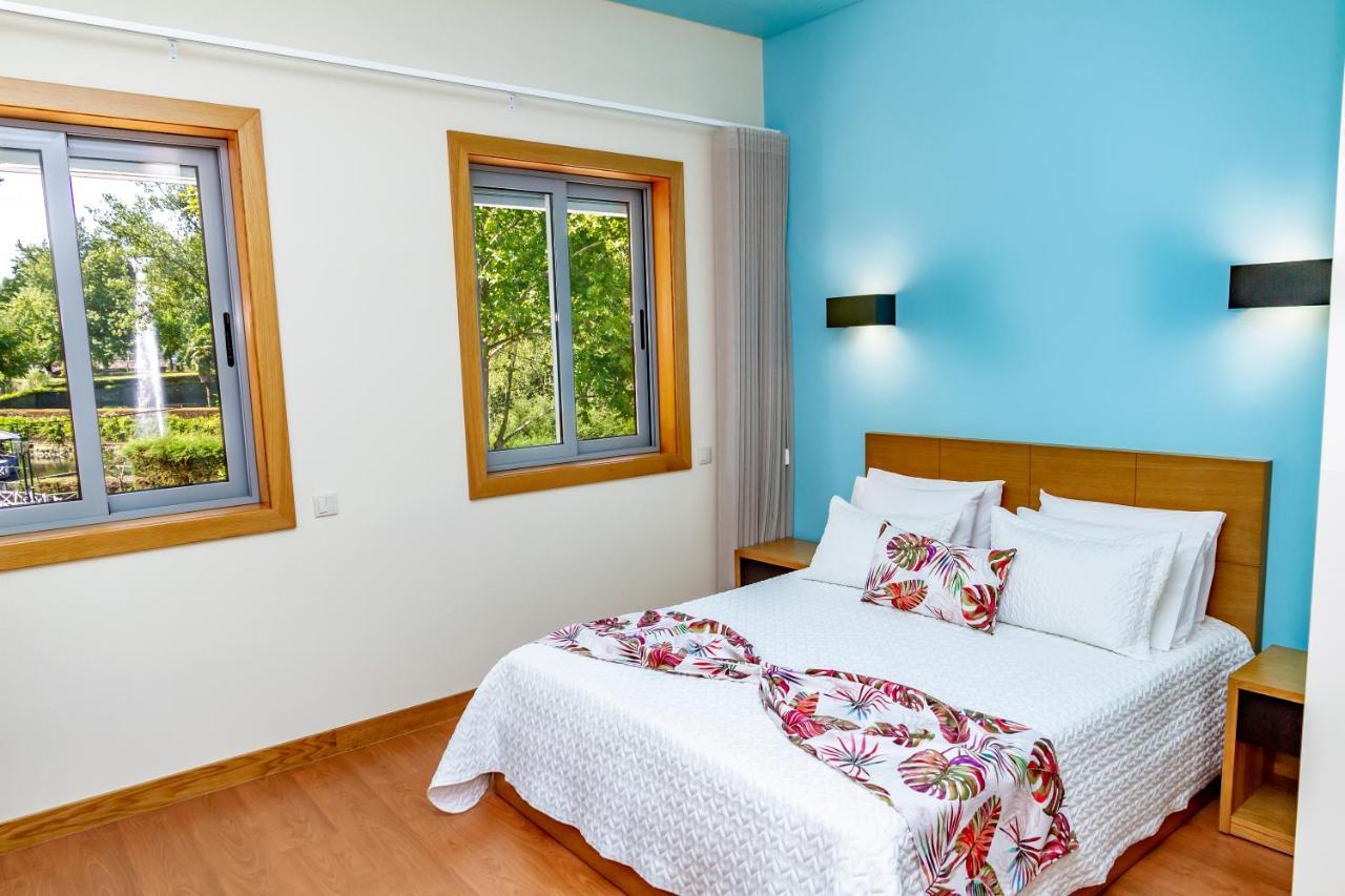 Boutique Mouras Bed and Breakfast Mondim de Basto Exteriör bild